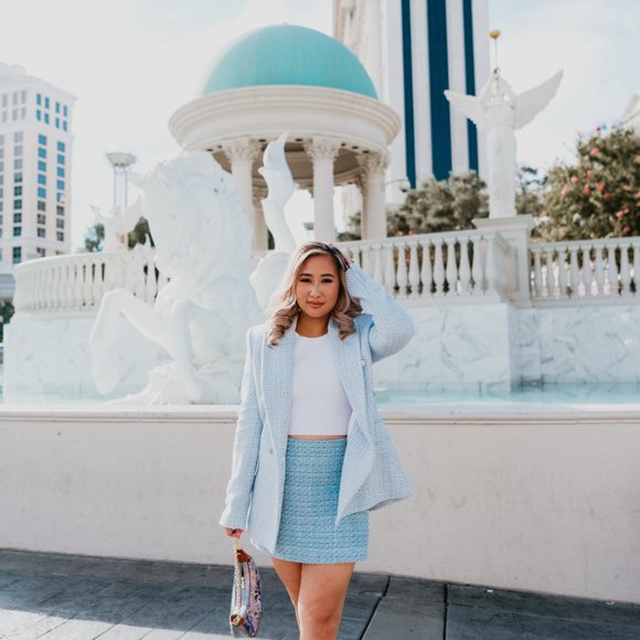 Meet your Posher, Carrie - Picture 4 of 7